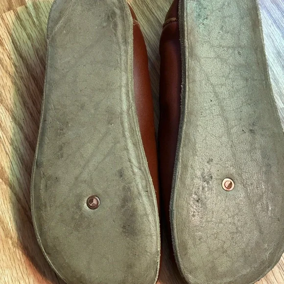 Brown Leather Loafers with Rounded Toe and Flat Sole - Picture 4 of 4